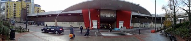 Sweep of the refurbished  'The Malls'  in Basingstoke - note that there is a belling effect due to the proximity