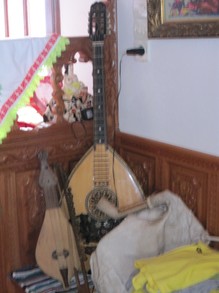 Traditional Greek instruments, Karpathos