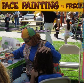 Face Painter at Work