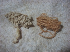 Single spun yarn and two ply yarn