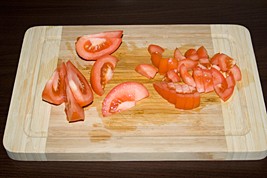 5. Chop tomatoes this way, not cubes