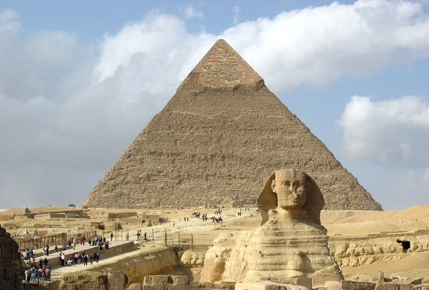 The Great Sphinx of Giza and the pyramid of Khafre