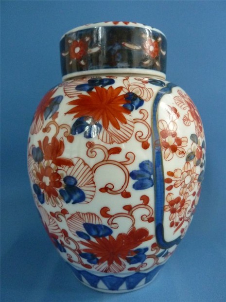 Antique Lidded Imari Japanese Porcelain Vase