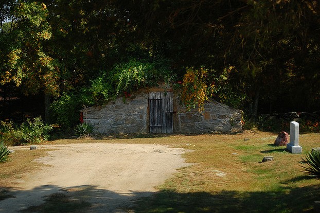 Image: The Chestnut Hill Cemetery Crypt