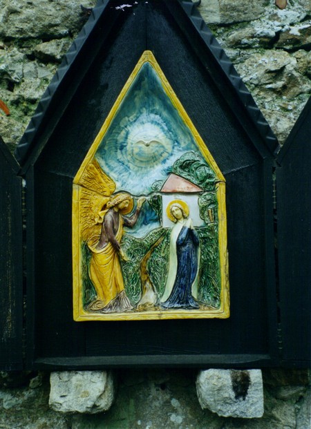 Ceramic on The Rosary Way, Aylesford Priory