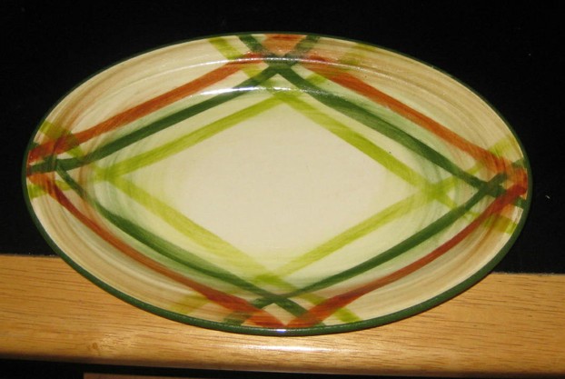 Small Plaid Platter -- Tam O' Shanter Design