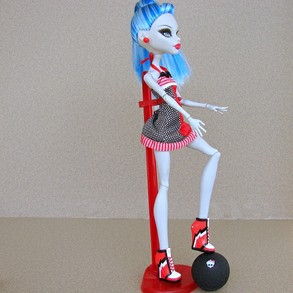 Ghoulia Yelps Physical Deaducation