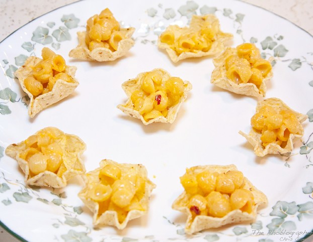 completely edible variation: substitute Tostitos Scoops for muffin foil liners