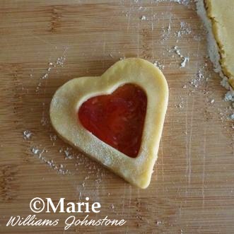 How to make jam jelly filled heart shape cookies for Valentine's day