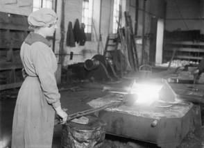 Female Worker in First World War