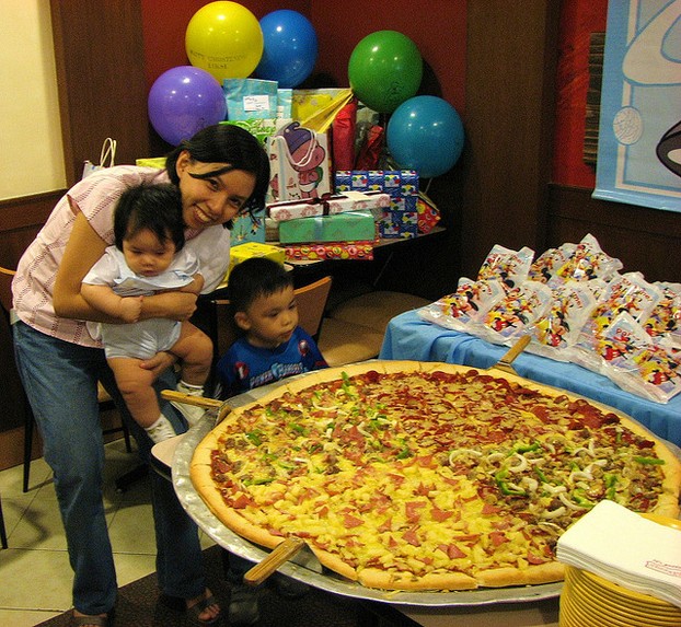 Giant Pizza
