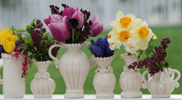These Ornate Country Style Vases Put on a Show