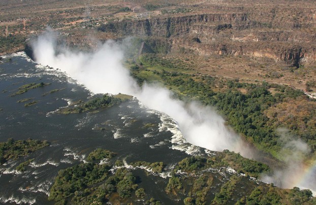 Zambezi River, border of southwestern Zambia and northwestern Zimbabwe