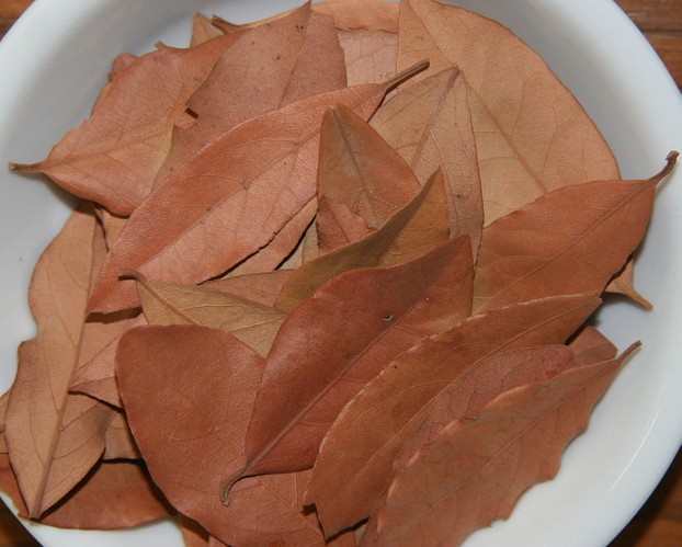 A bowl of dried bay leaves for use in cooking