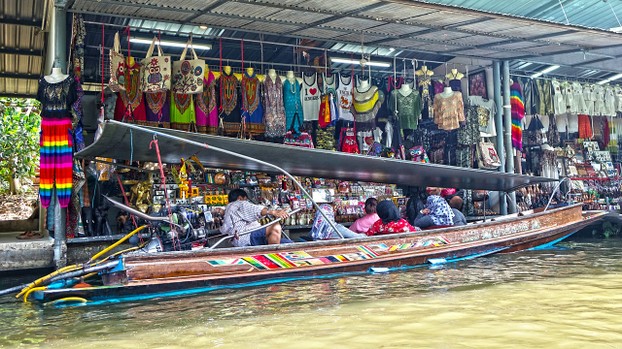 Damnoen-Saduak Floating Market near Bangkok