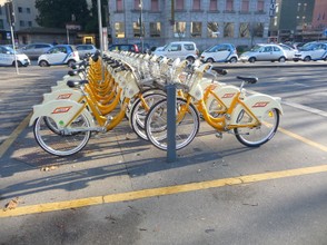 Getting Around Milan is Easy with the Yellow Bikes