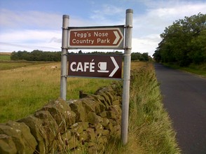 Entry to Tegg's Nose