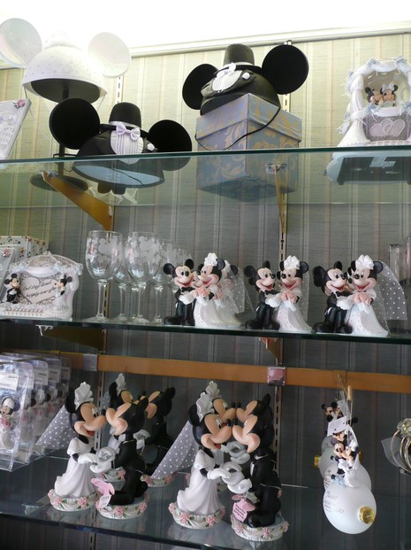 Mickey and Minnie Wedding Supplies