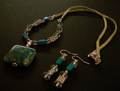Combine suede cord and beaded wire designs for different styles of jewelry making