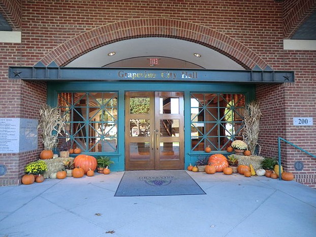 Grapevine City Hall entrance, Oct 2012