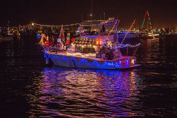 San Diego Bay Parade of Lights 2014 by Tony Webster from Portland, Oregon, CC BY 2.0