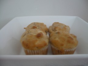 Recipe:  Banana Apple Cinnamon Lunchbox Muffins