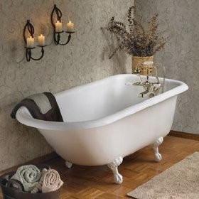 clawfoot bath tub