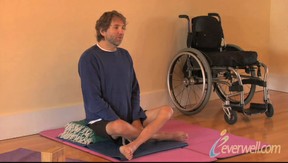 profesor de yoga parapléjico