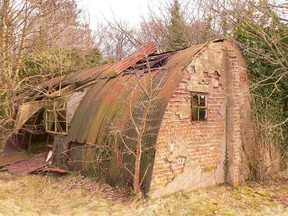 Nissan Hut from WW2 ~ seen whilst researching the death of Lt Emil van Heerden of 513 Sqn - a South African Pilot in the RAF.  