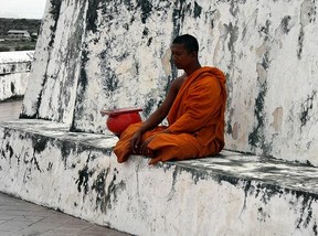 Buddhist mantra meditation