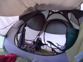 Image: Quechua Pop-Up Base Tent