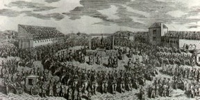 Image: Crowd around a gallows 