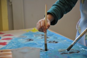 Image: Kindergarten Kid Painting