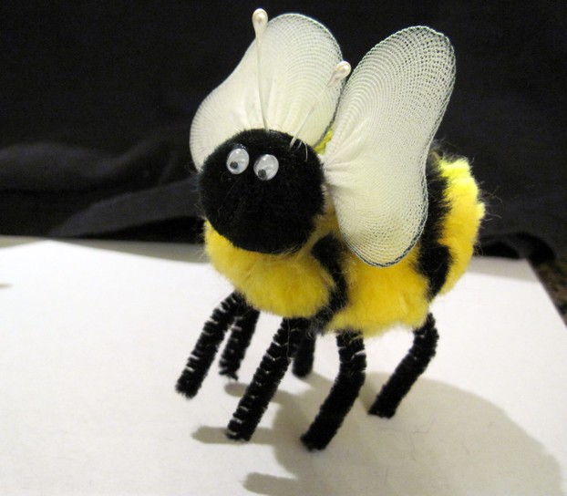 Pom Pom Bumble Bee