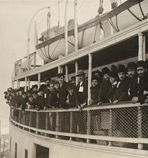 Ellis Island immigrants