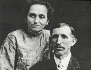 Walt Disney's mother Flora and father Elias