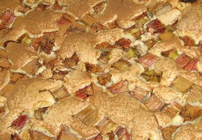 Rhubarb cake - crust