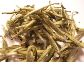 Silver Needle White Tea (Bai Hao Yinzhen) - White Tea High in Caffeine