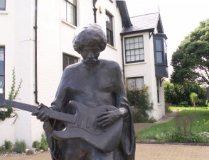 Bronze Statue of Jimmy Hendrix at Freshwater, Isle of Wight