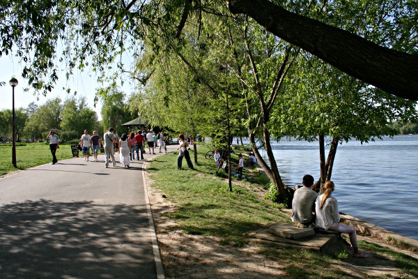 More People by the Lake