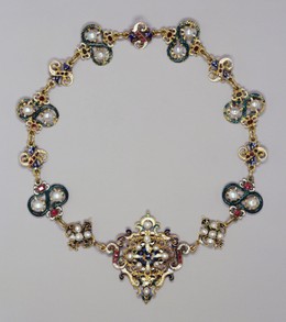 Parure with necklace, brooch and earrings Royal Collection Trust / (C) Her Majesty Queen Elizabeth II 201