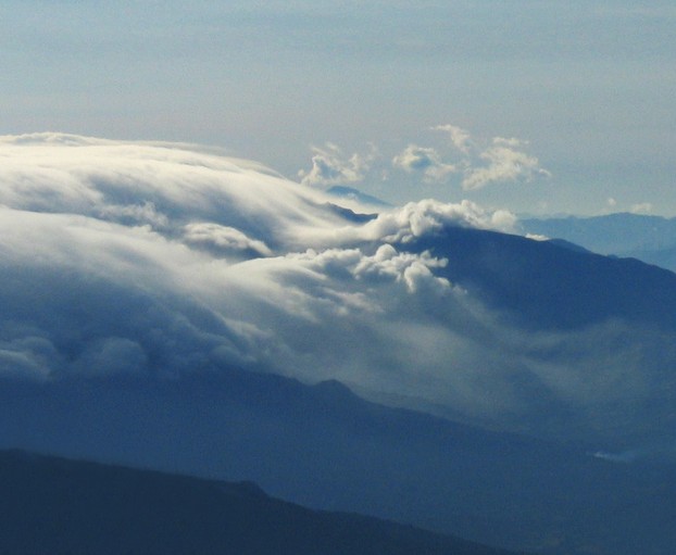 Cloud cover seen from Volcán Barú near Boquete, Panamá