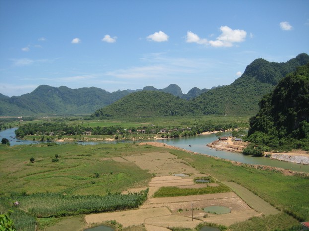 Bố Trạch and Minh Hóa districts, central Quảng Bình Province, North Central Coast region, Vietnam