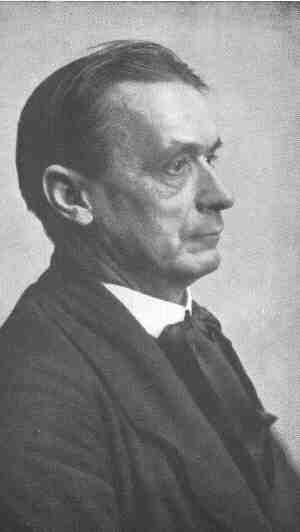 The third phase of Rudolf Steiner's formulation of Anthroposophy ("wisdom of the human body") occurred between 1917 and 1923.