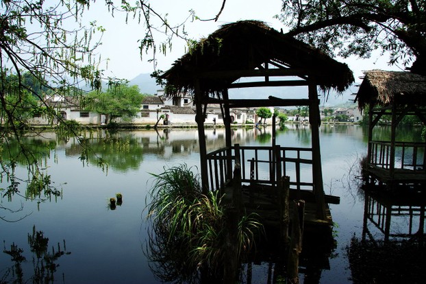 Nanhu Lake, Hongcun Village, Anhui Province