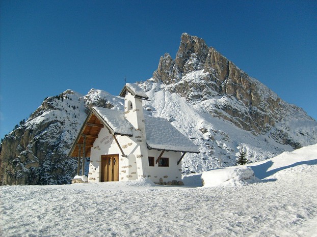 Falzarego Pass (Passo di Falzarego), Belluno Province, Veneto, northeastern Italy, Veneto, northeastern Italy
