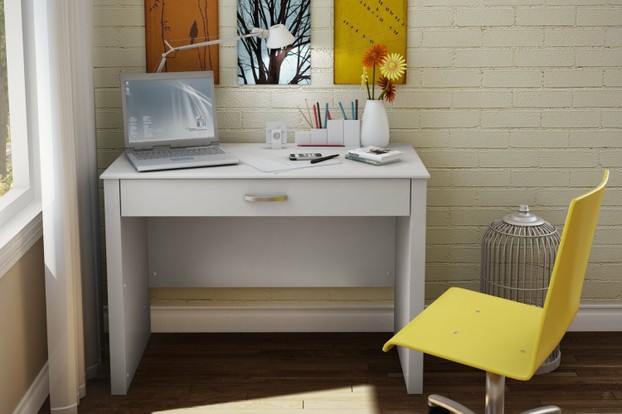 White Desks and Cool Chairs for Teens