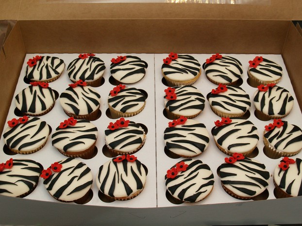 Christmas Red Zebra Cupcakes