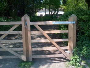 A typical Cheshire gate