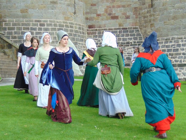 medieval dancing